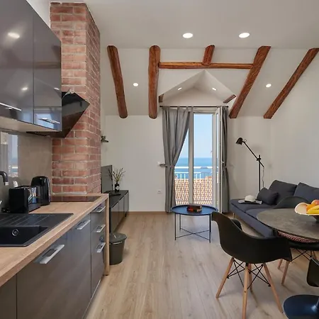 아파트 Maruna 챠브타트