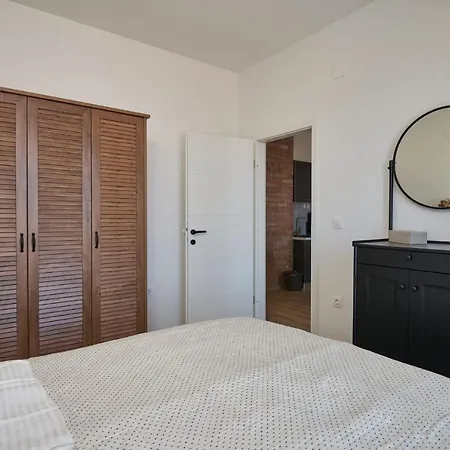 Maruna Apartment *